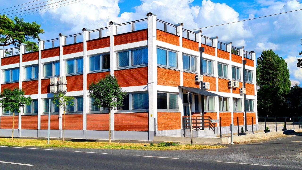 Héder Apartmanok Balatonfenyves Exterior foto