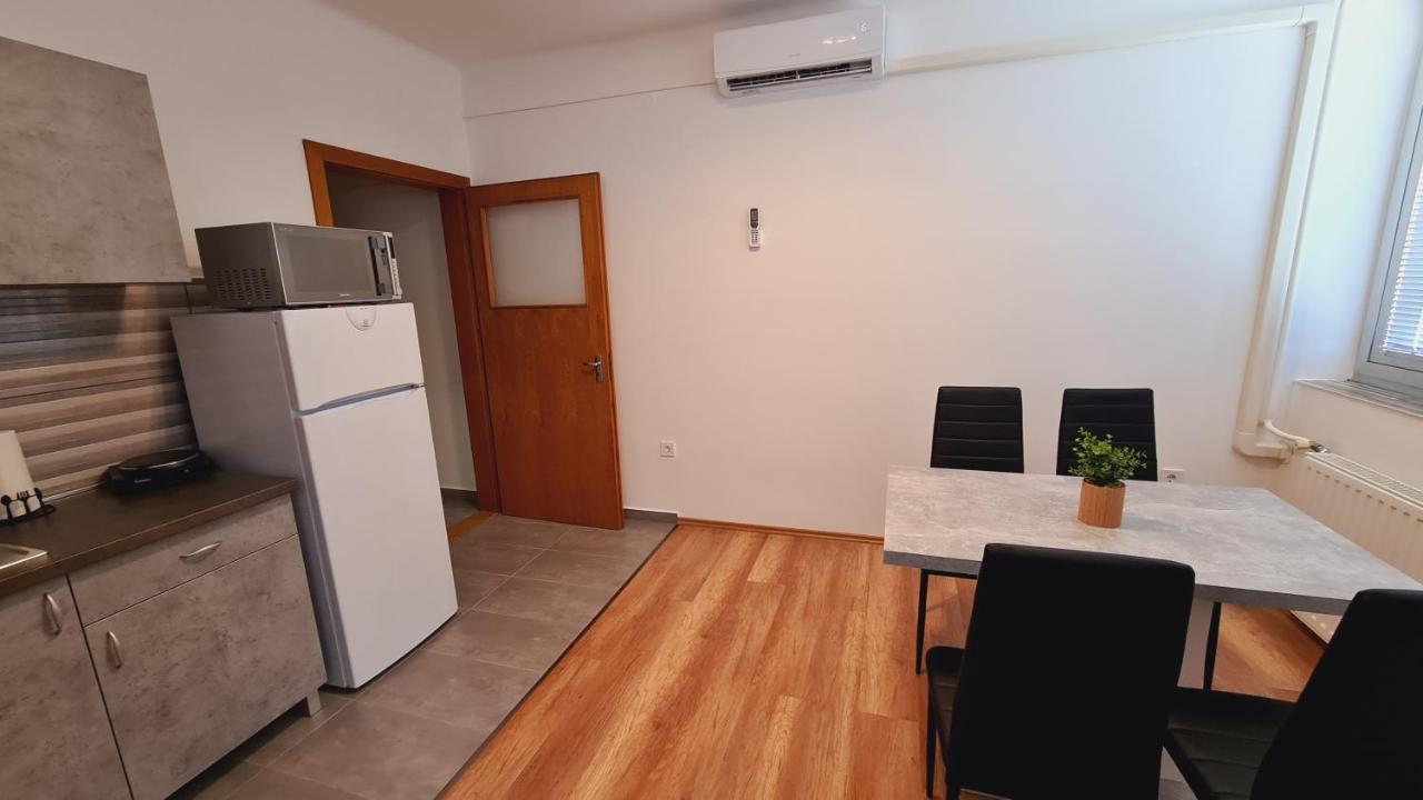 Héder Apartmanok Balatonfenyves Exterior foto